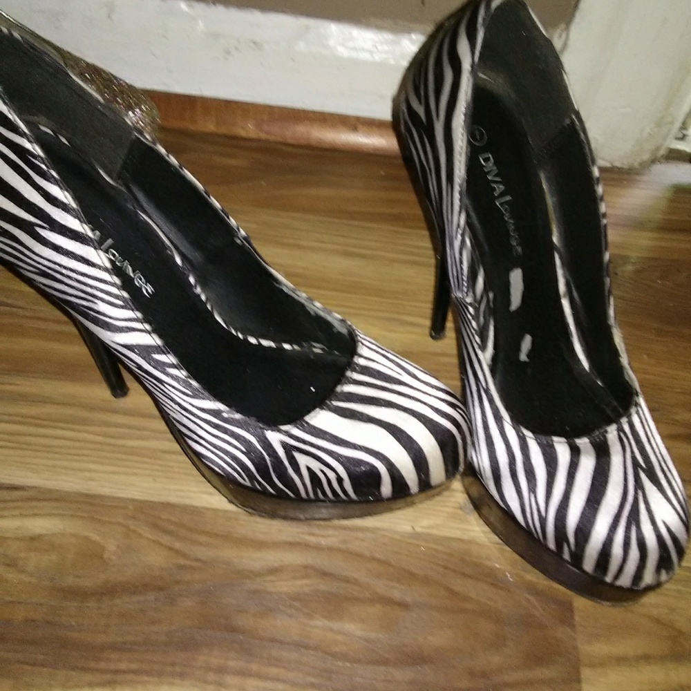 Diva lounge heels